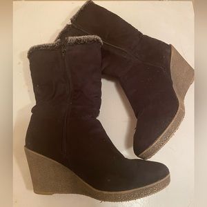 l.e.i. Wedge boots